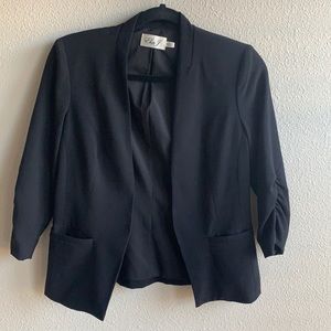 Ruched sleeve 3/4 sleeve blazer